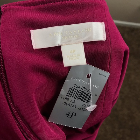 NWT Jersey Cowl Neck Halter Gown - Picture 6 of 7